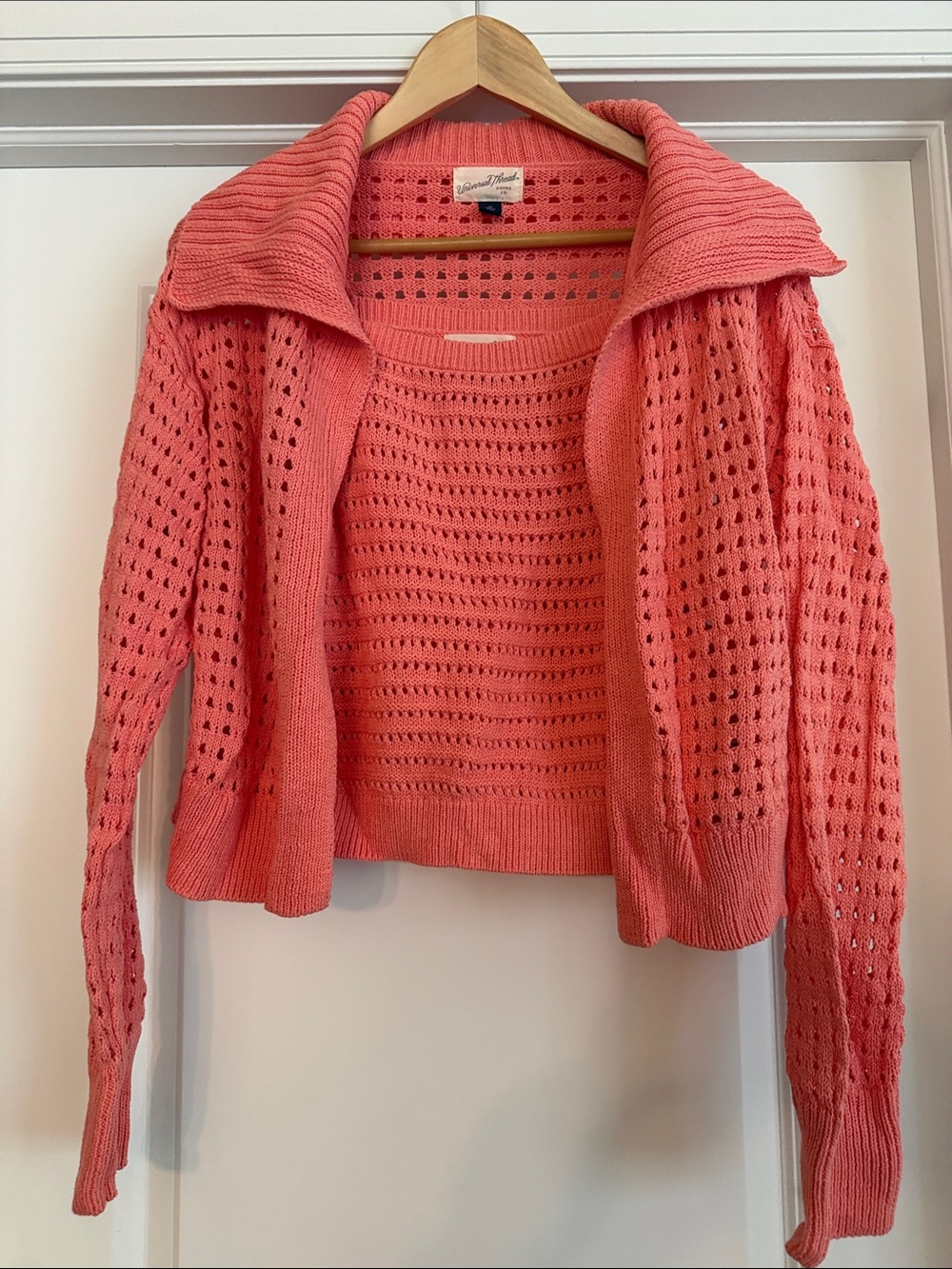 Universal Thread Coral Open-Weave Cardigan with Folded Collar and Tank Combo - M